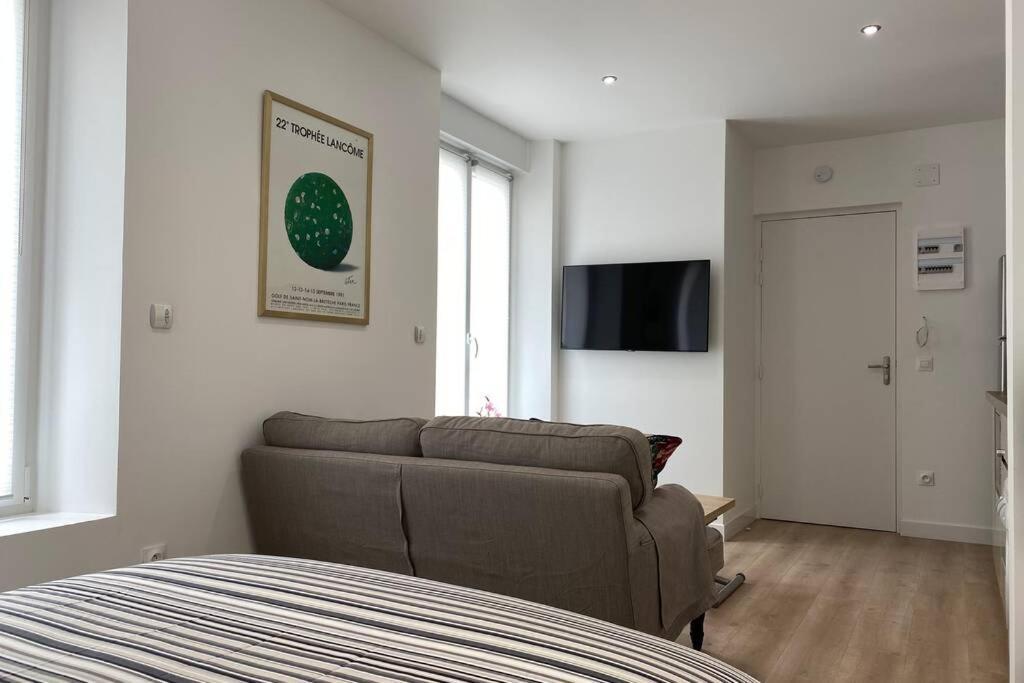 Studio 25M2 Avec Parking Prive - Lycee Roosevelt - Arena - Gare Reims Kültér fotó